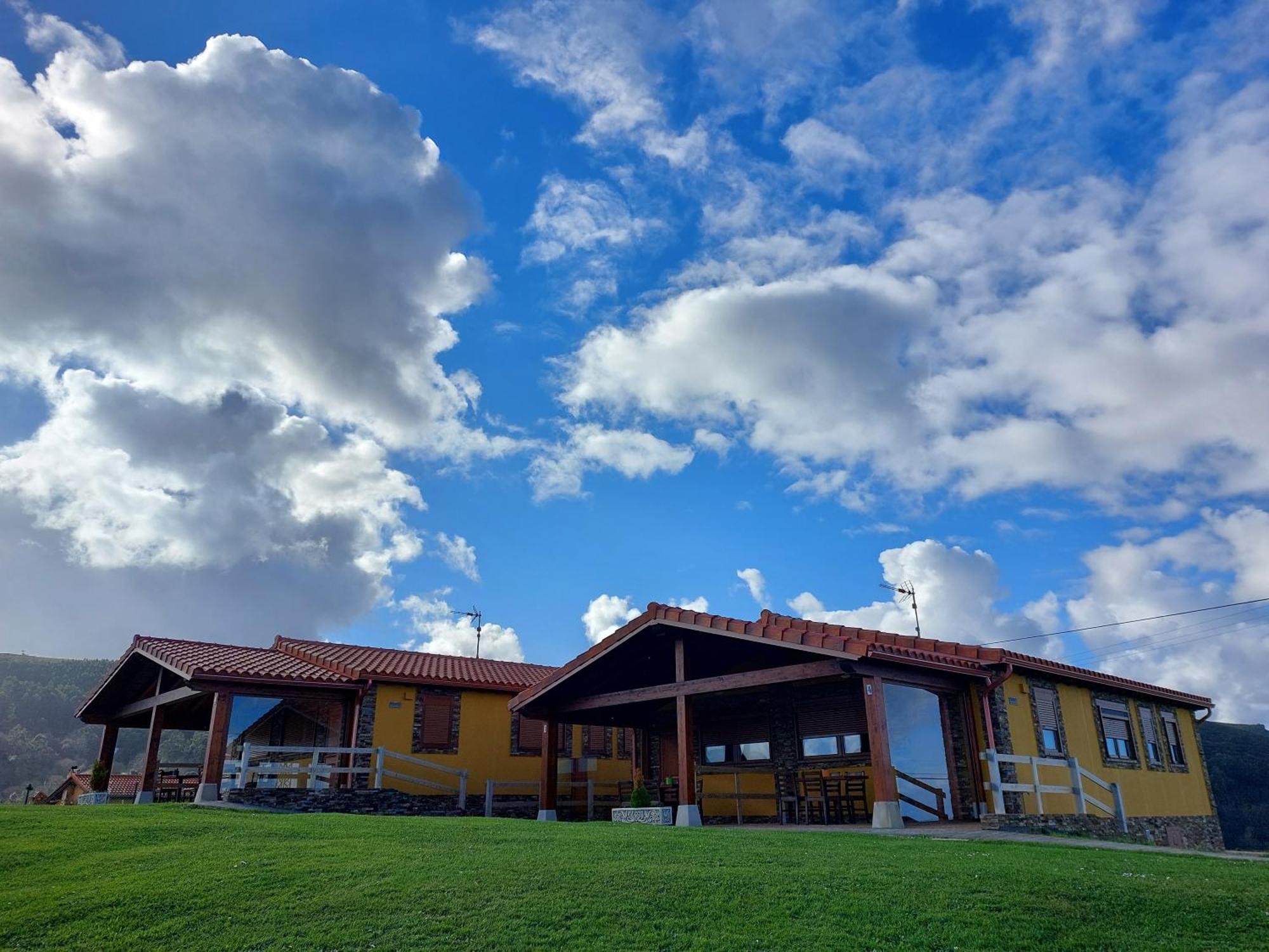 Apartamentos El Prau Ubiarco Exterior photo
